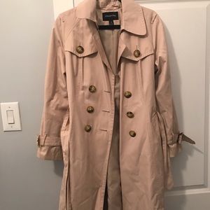 London Fog Tan Trench coat / Raincoat